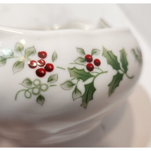 Gibson Housewares Christmas Charm Delight Holly Berry Sauce Gravy Boat - Picture 7 of 10
